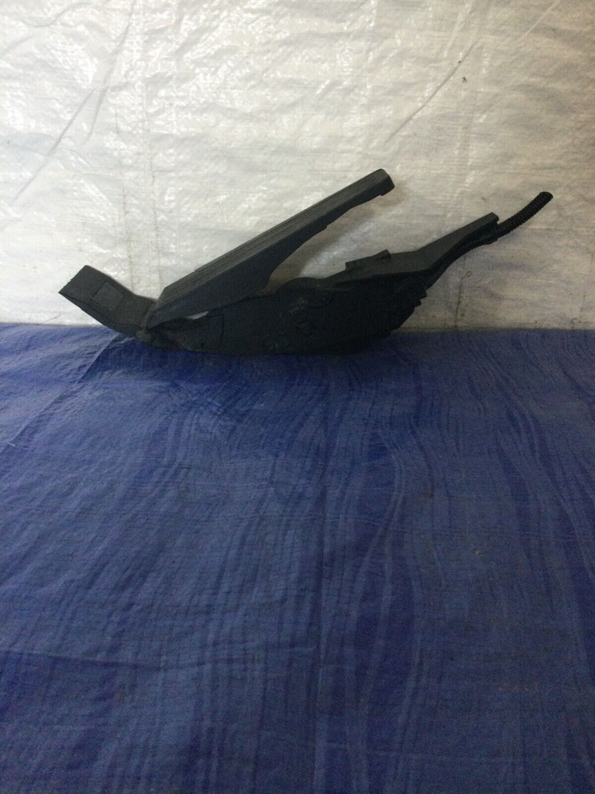 2007-2009 Infiniti G35 Sedan Accelerator Gas Pedal OEM 18002-JK60A
