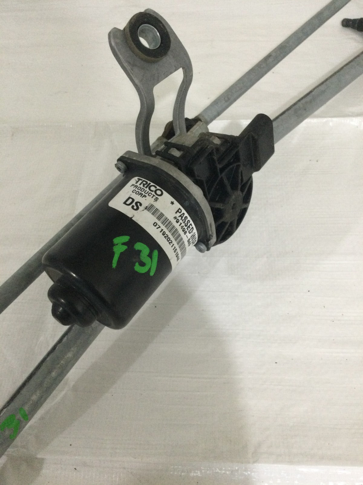 2021 Dodge Ram 3500 Windshield Wiper Motor W/ Linkage OEM 55372141AL