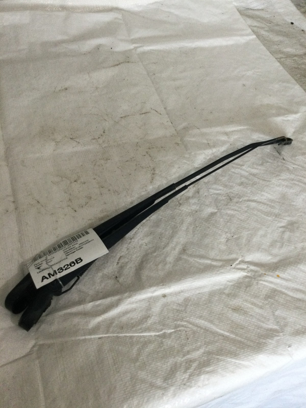 2007 Dodge Ram 1500 Front Windshield Wiper Arm Set OEM