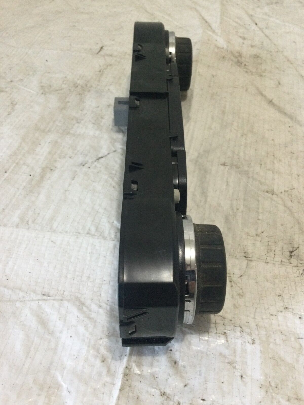 2022 Chevrolet Colorado  AC Heater  Control Rear Defrost 84263101 OEM