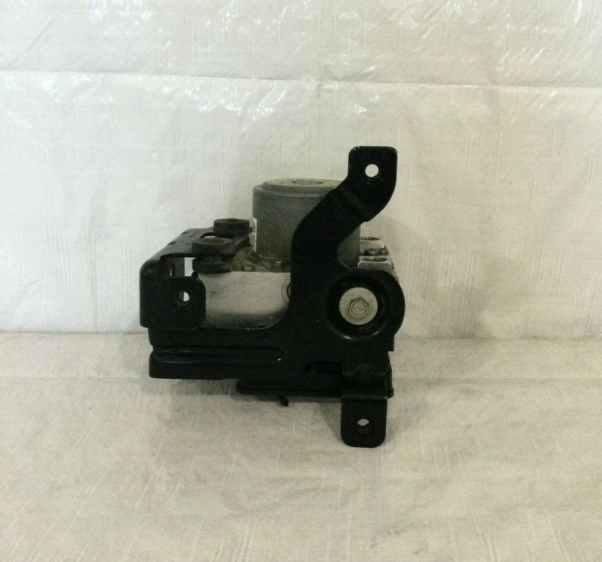 2017 GMC Sierra 1500 V8 6.2L ABS Pump Assembly OEM