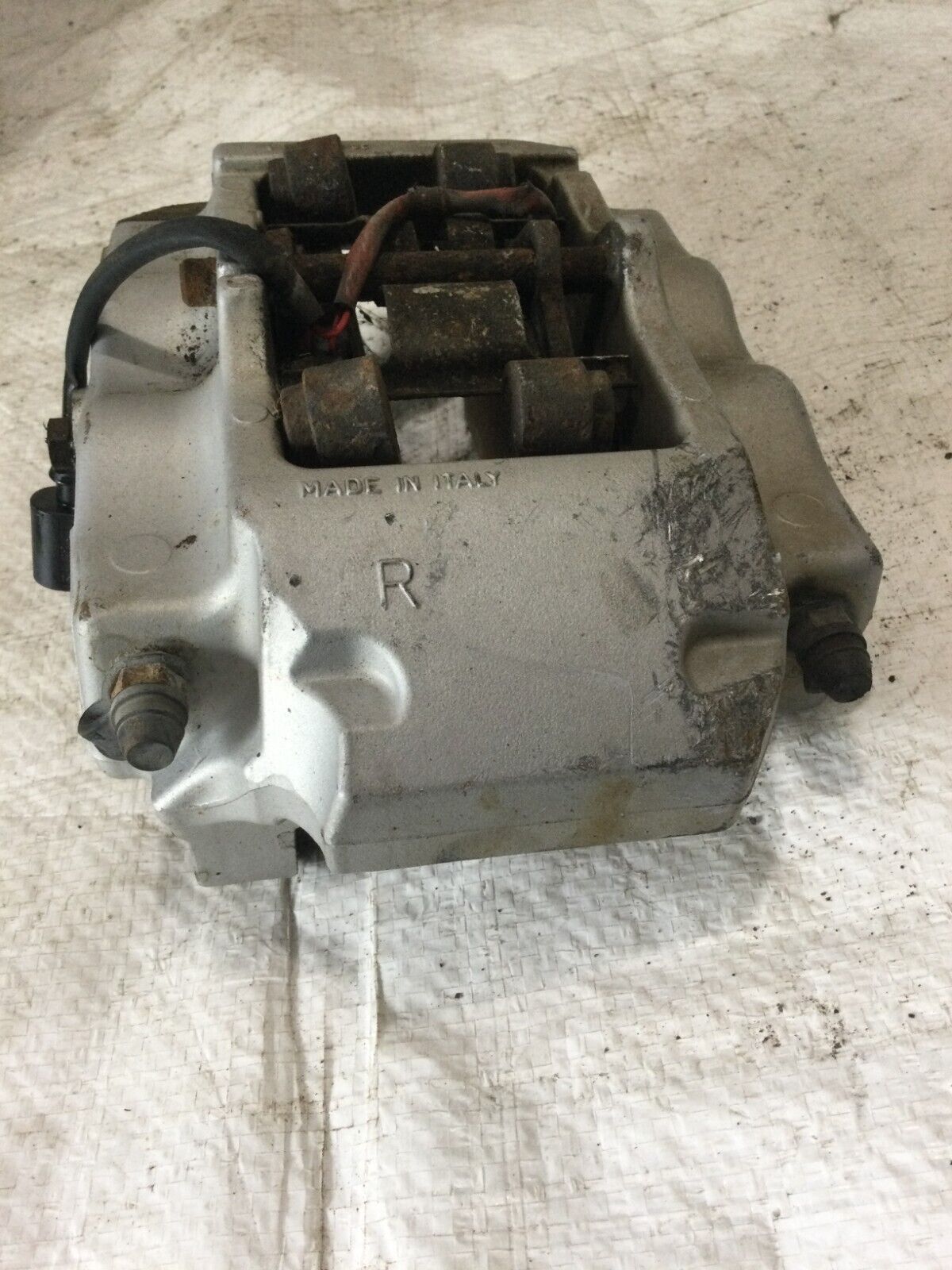 2004 Porsche Cayenne Right Rear Brembo Brake Caliper OEM