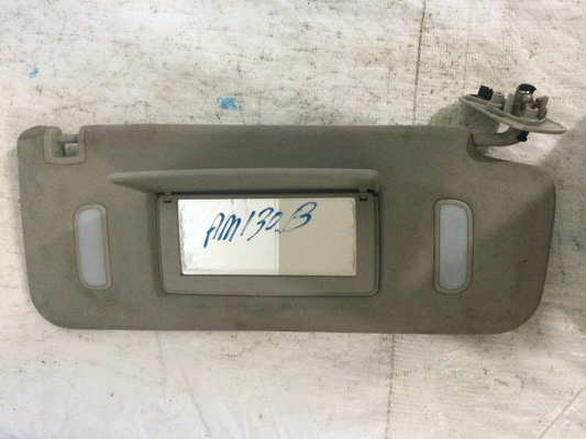 2011 GMC Sierra 2500HD Illuminated Sun Visor Right Passenger Side OEM RH