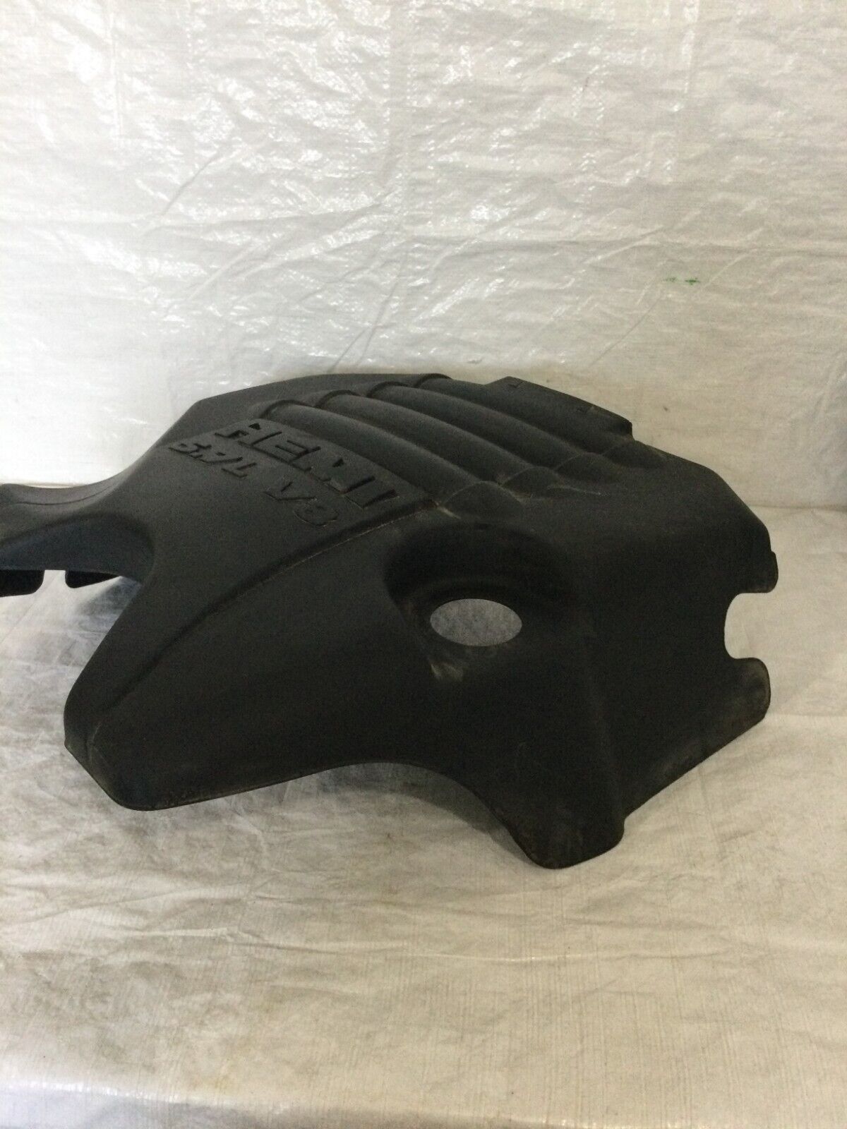 2017 Dodge Ram 1500 Engine Cover HEMI 5.7L OEM