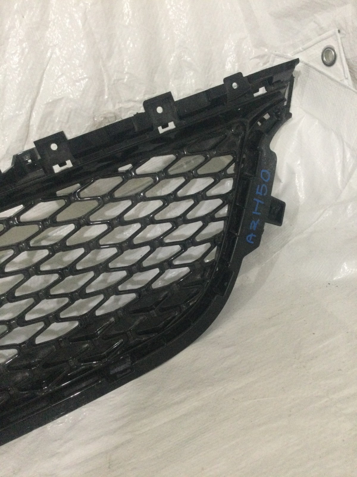 2021-2022 Chrysler Pacifica  Front Bumper Lower Grille OEM 6WF63TRMAB