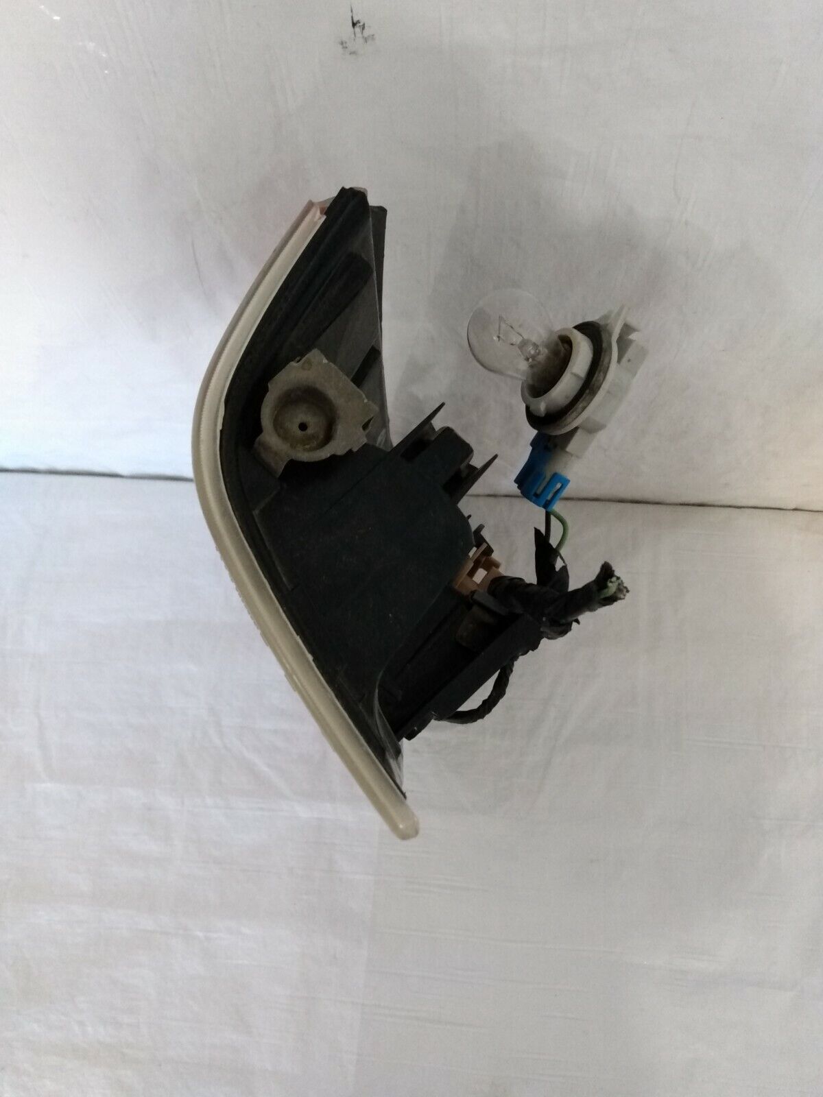 1999-1999 GMC Savana 1500 Tail Light Rear Right Passenger Side OEM RH