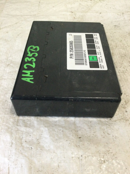 2010 GMC Sierra 2500HD  Body Control BCM  25835965 OEM