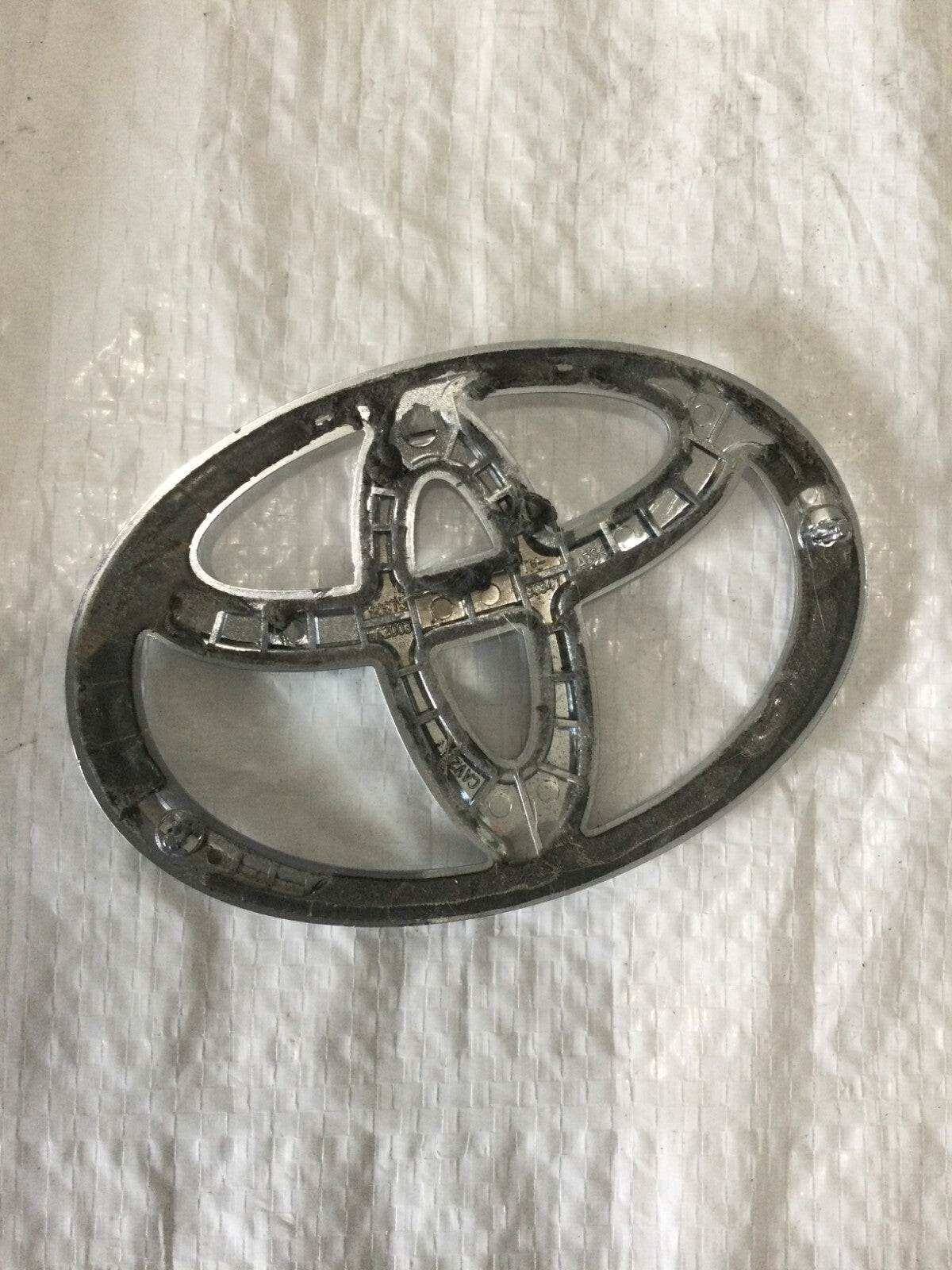 14 15 16 Toyota Corolla Front Grille Emblem Chrome Badge Sign Logo Genuine OEM