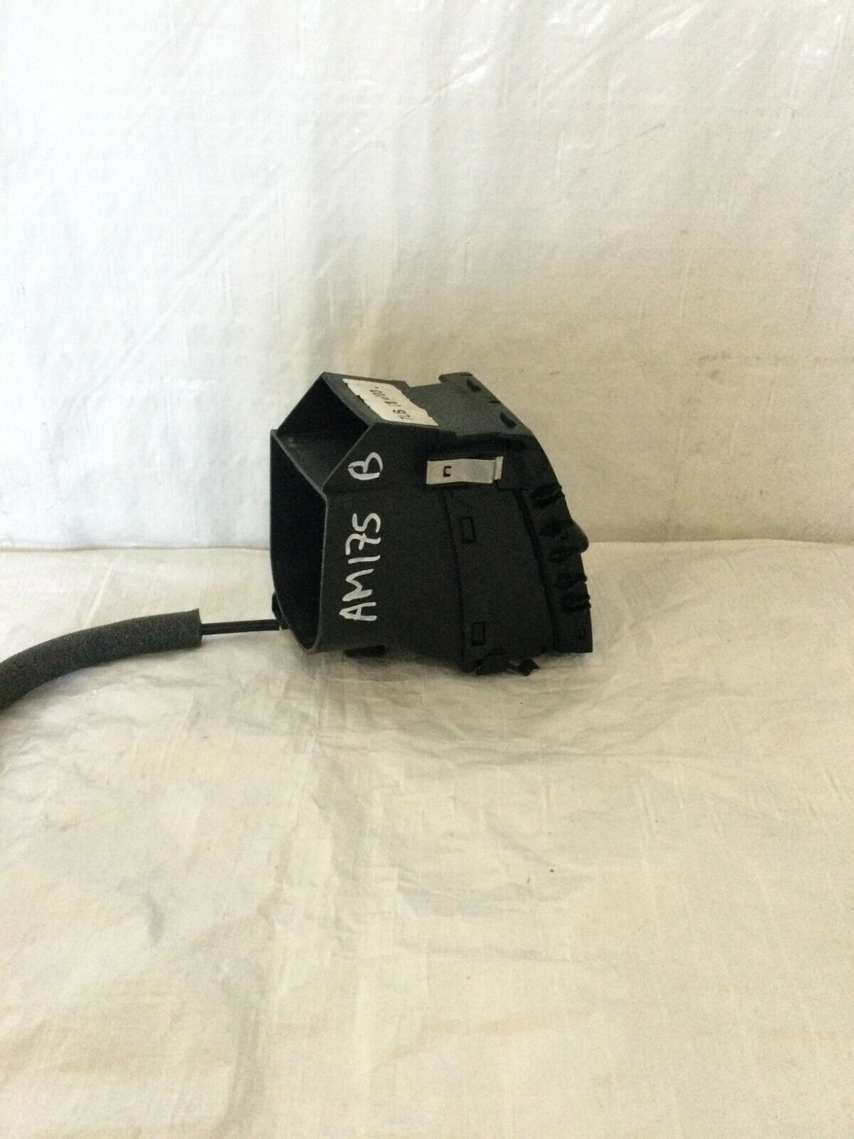 2004-2007 Volkswagen Touareg Front Left Dash Air Vent OEM 7L6819703J