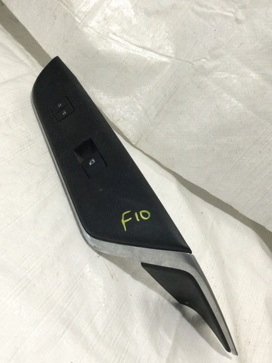 2015-2017 Toyota Camry Front Right Window Switch OEM 74231-06610