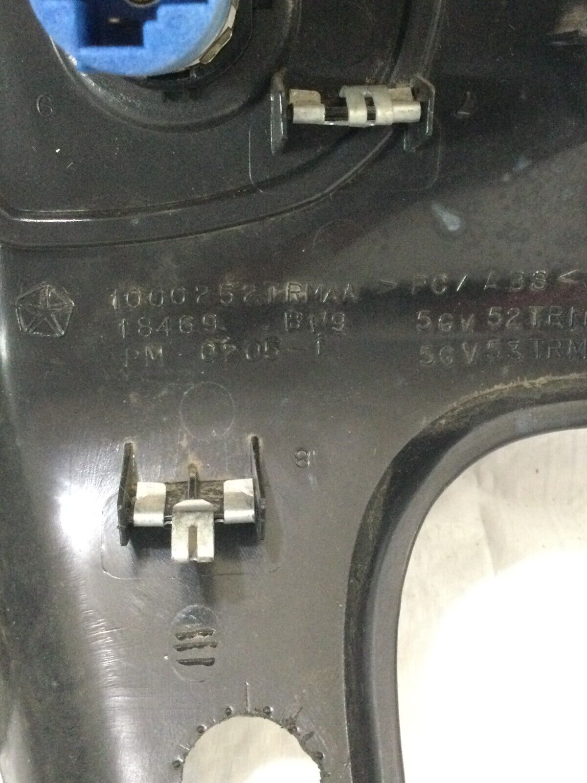 2002-2005 Dodge Ram 1500 2500 3500 Radio Dash Trim Bezel with Vents OEM