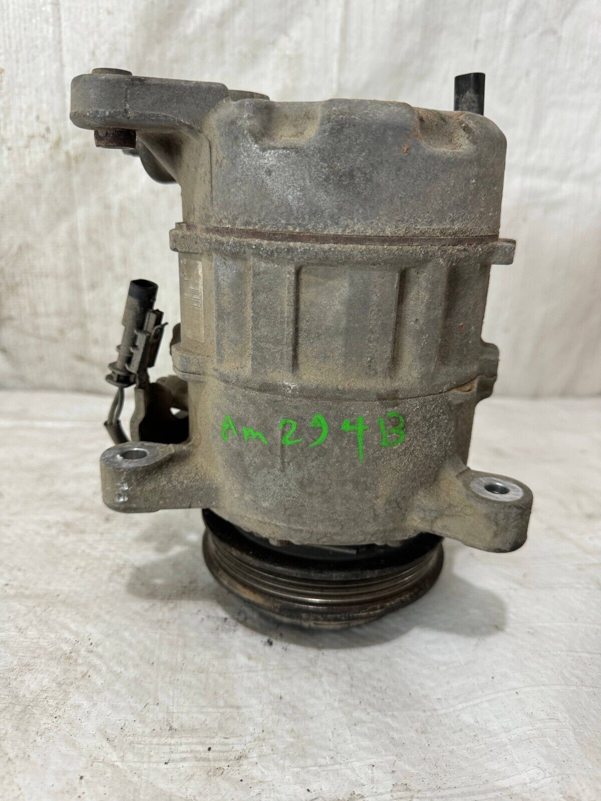 2019 Chevy Silverado 1500 A/C Air Conditioning Compressor Pump OEM 84381868