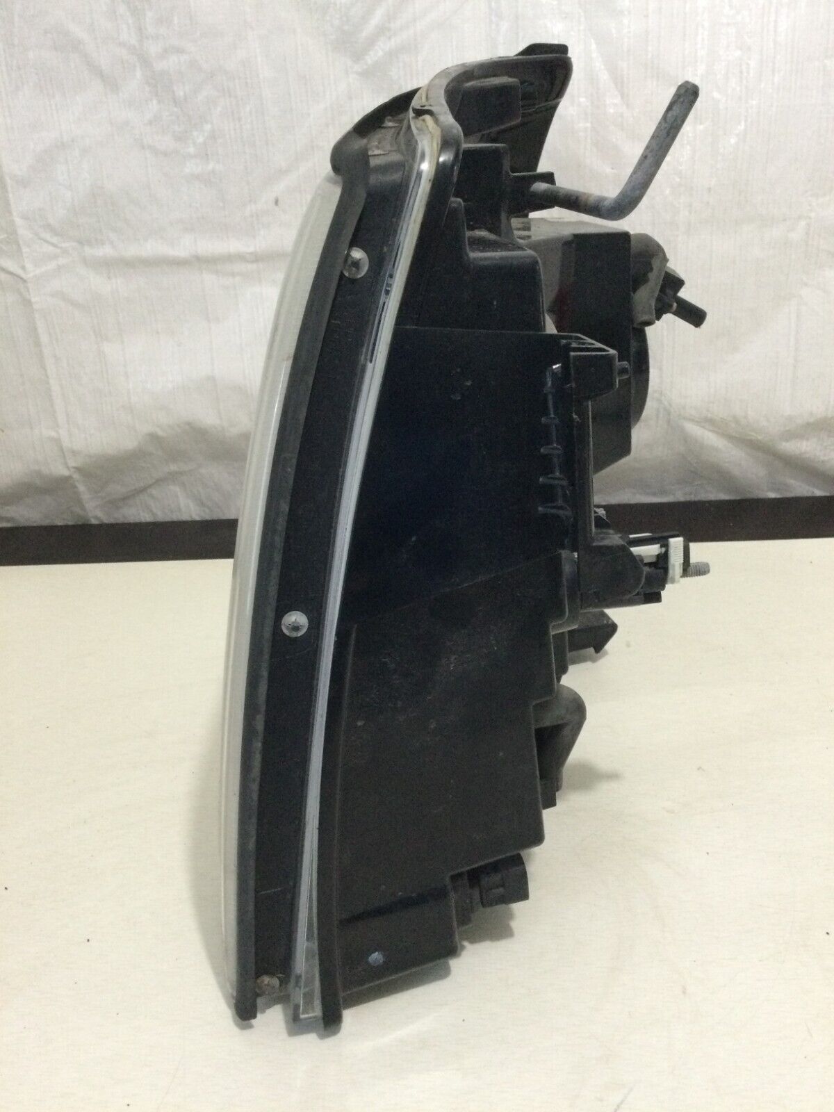 2003-2006 Cadillac Escalade Headlamp Headlight Assembly OEM