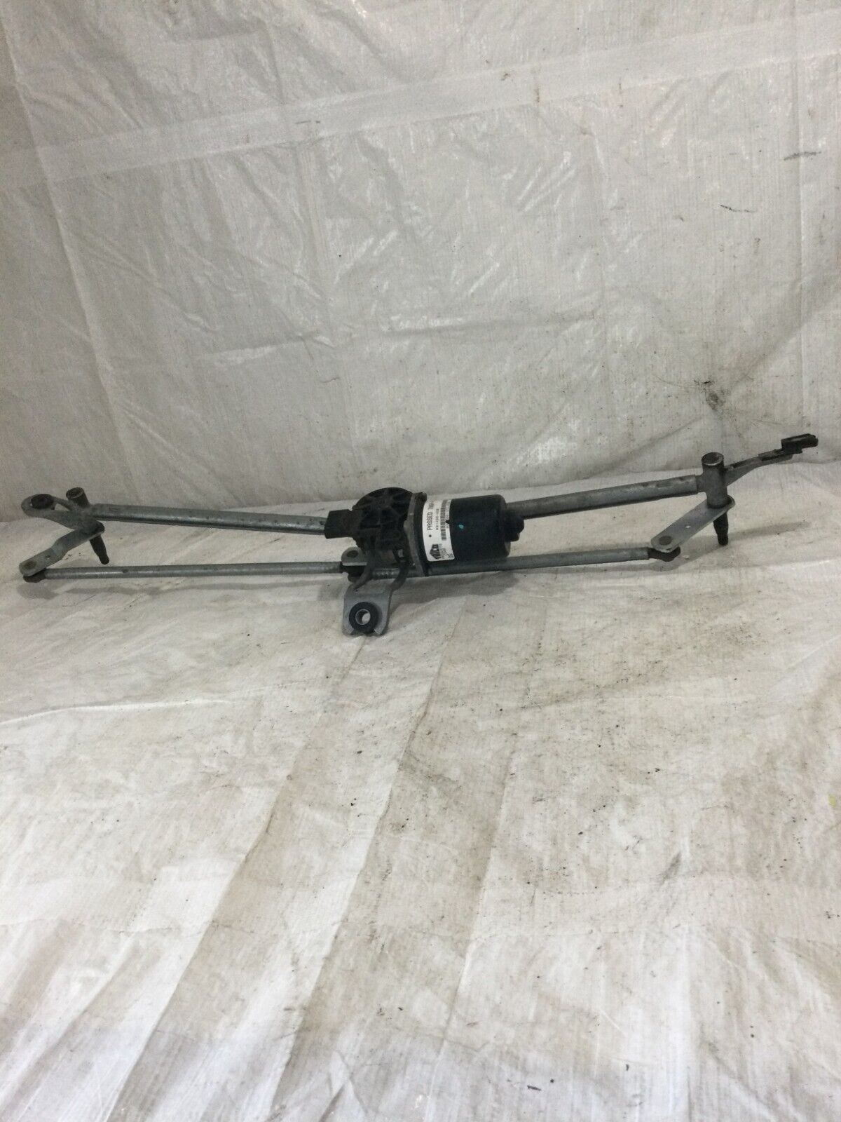 2017 Dodge Ram 1500 Windshield Wiper Motor Linkage OEM