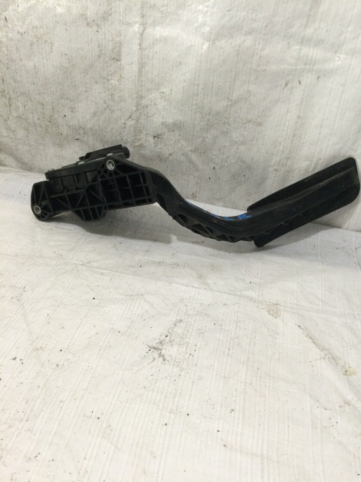 2018 Chevrolet Silverado 1500  Gas Pedal Accelerator Travel Sensor 23362231