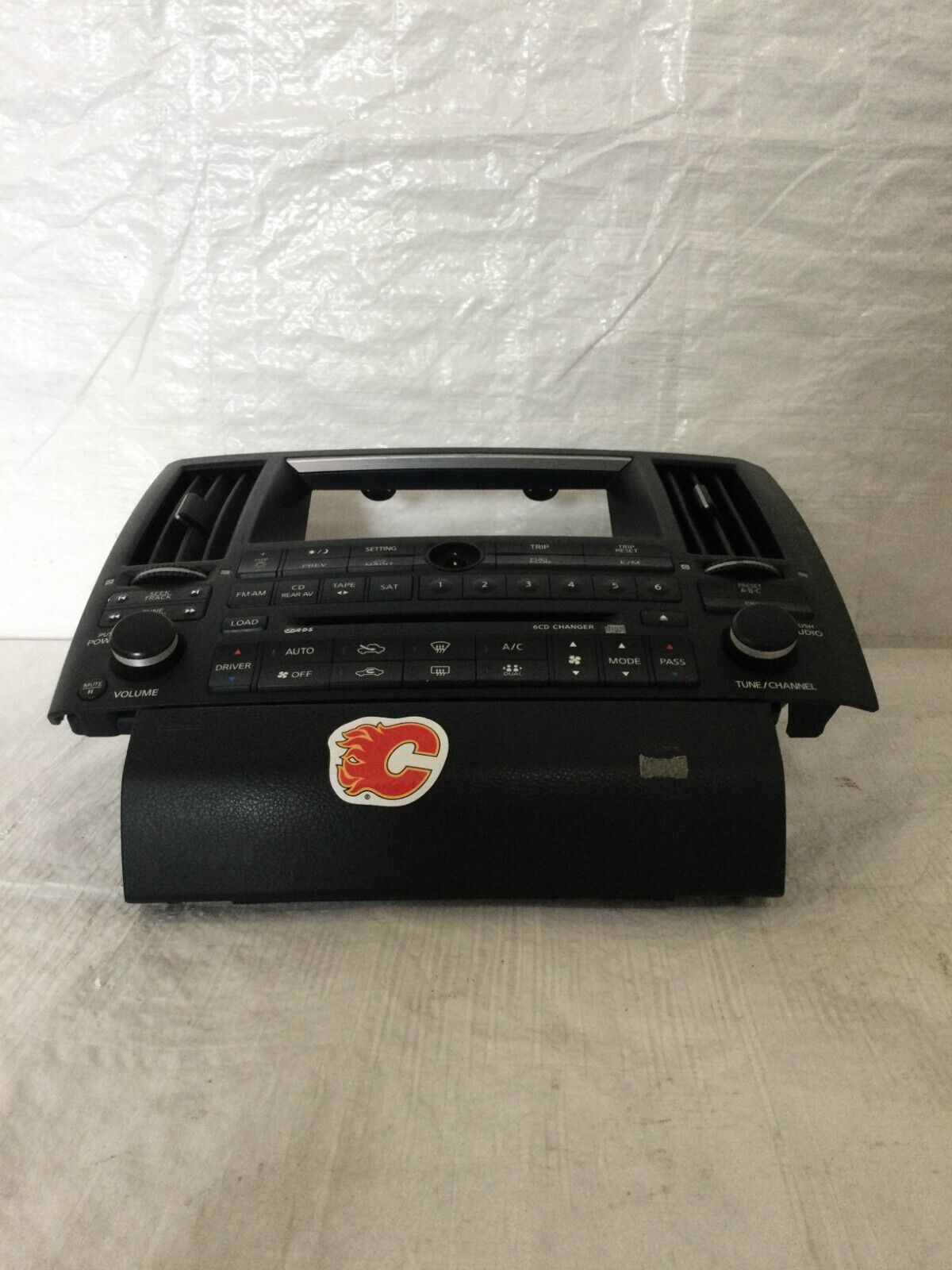 2003 Infiniti FX35 Dash Air Vent Radio Climate Control Panel Bezel OEM