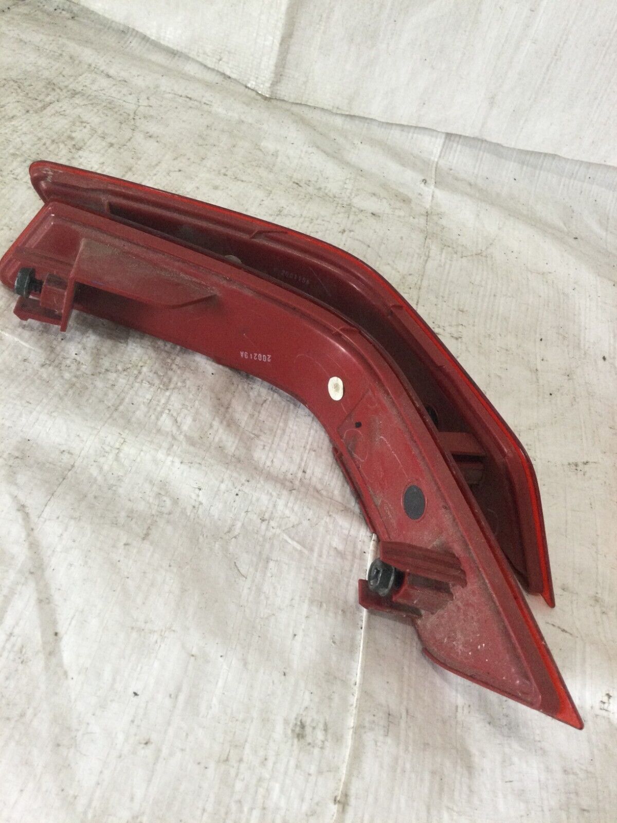 2020 Nissan Rogue Rear Bumper Reflector Left & Right OEM
