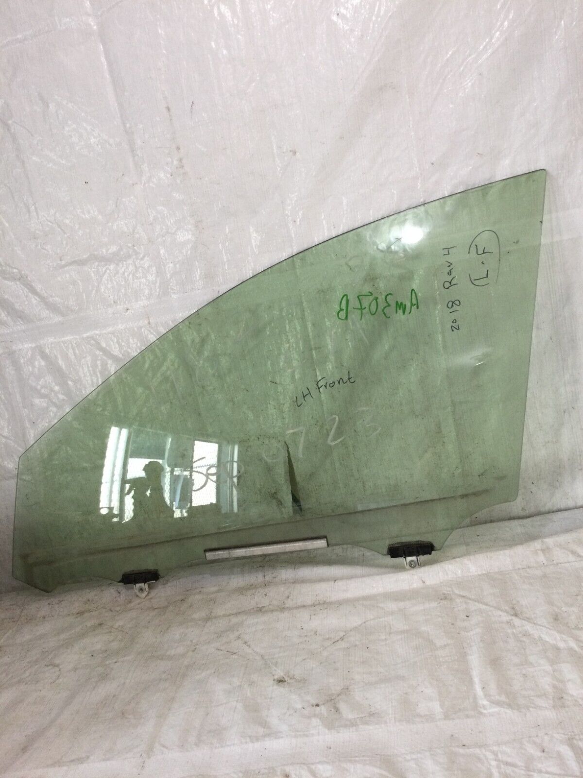 2018 Toyota Rav4 Front Left Door Window Glass OEM
