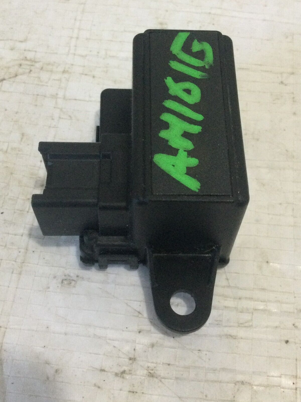 2007 Cadillac Escalade ESV Backup Reverse Parking Aid Sensor 21997869 OEM