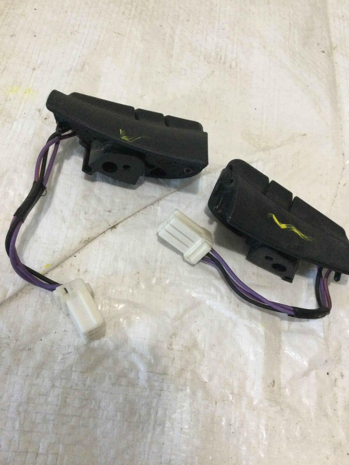 2005 Dodge Ram 1500 Steering Wheel Switch Assembly OEM