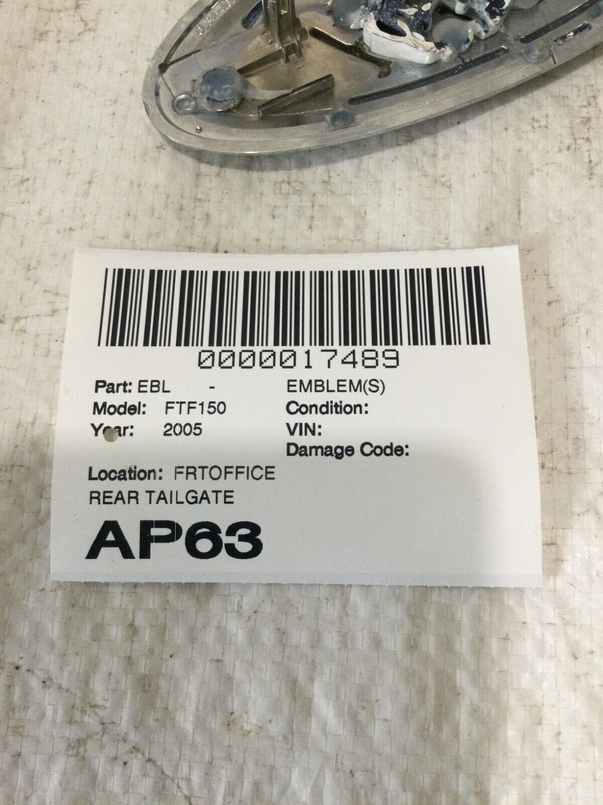 2005 Ford F-150 Front Rear Tailgate  Oval Emblem OEM