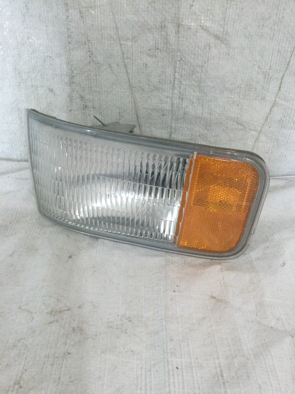 1997 Cadillac Seville Front Right Turn Signal Light OEM 16514962