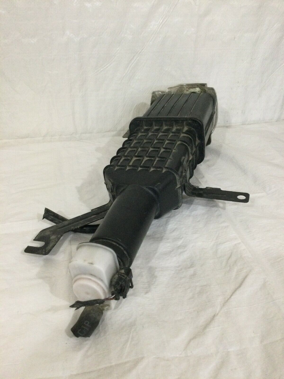 2017 Dodge Grand Caravan 3.6L Fuel Vapor Charcoal Canister Reservoir Bottle OEM
