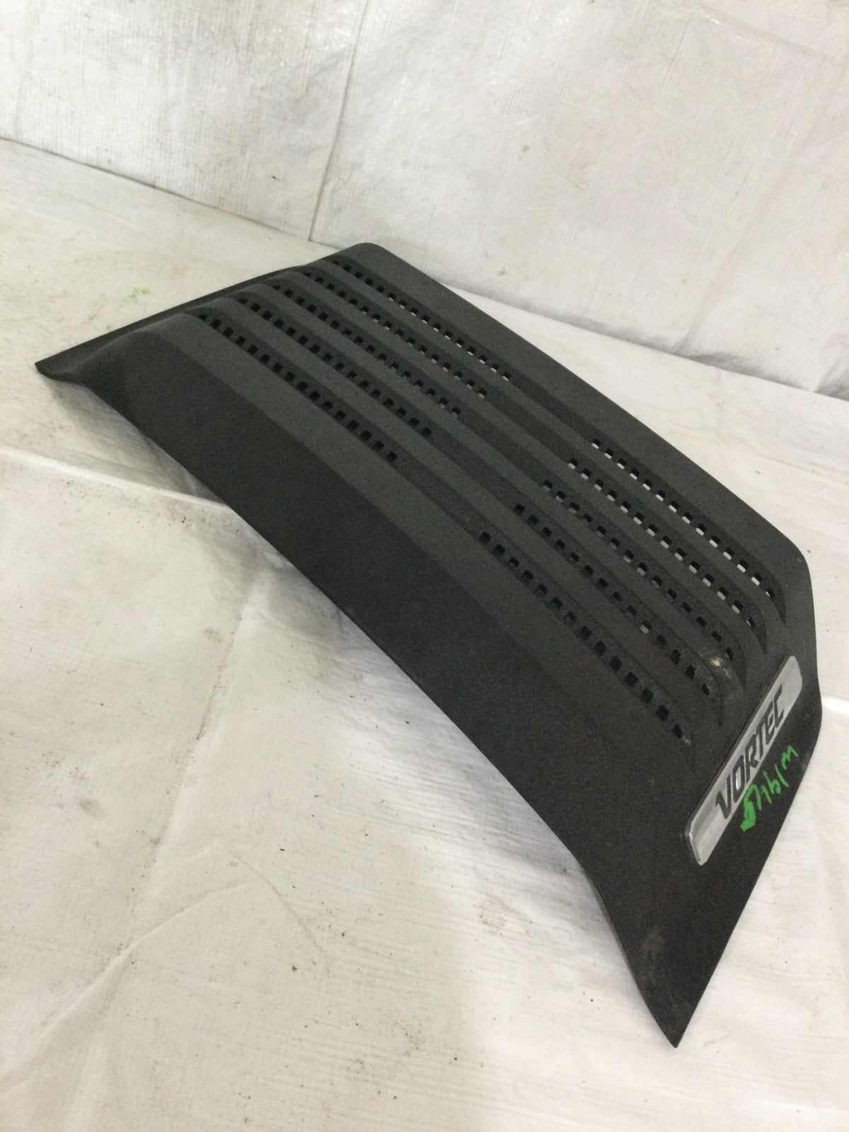 2007-2010 Chevy Silverado 2500 3500 Right Hood Scoop Insert Vortec OEM