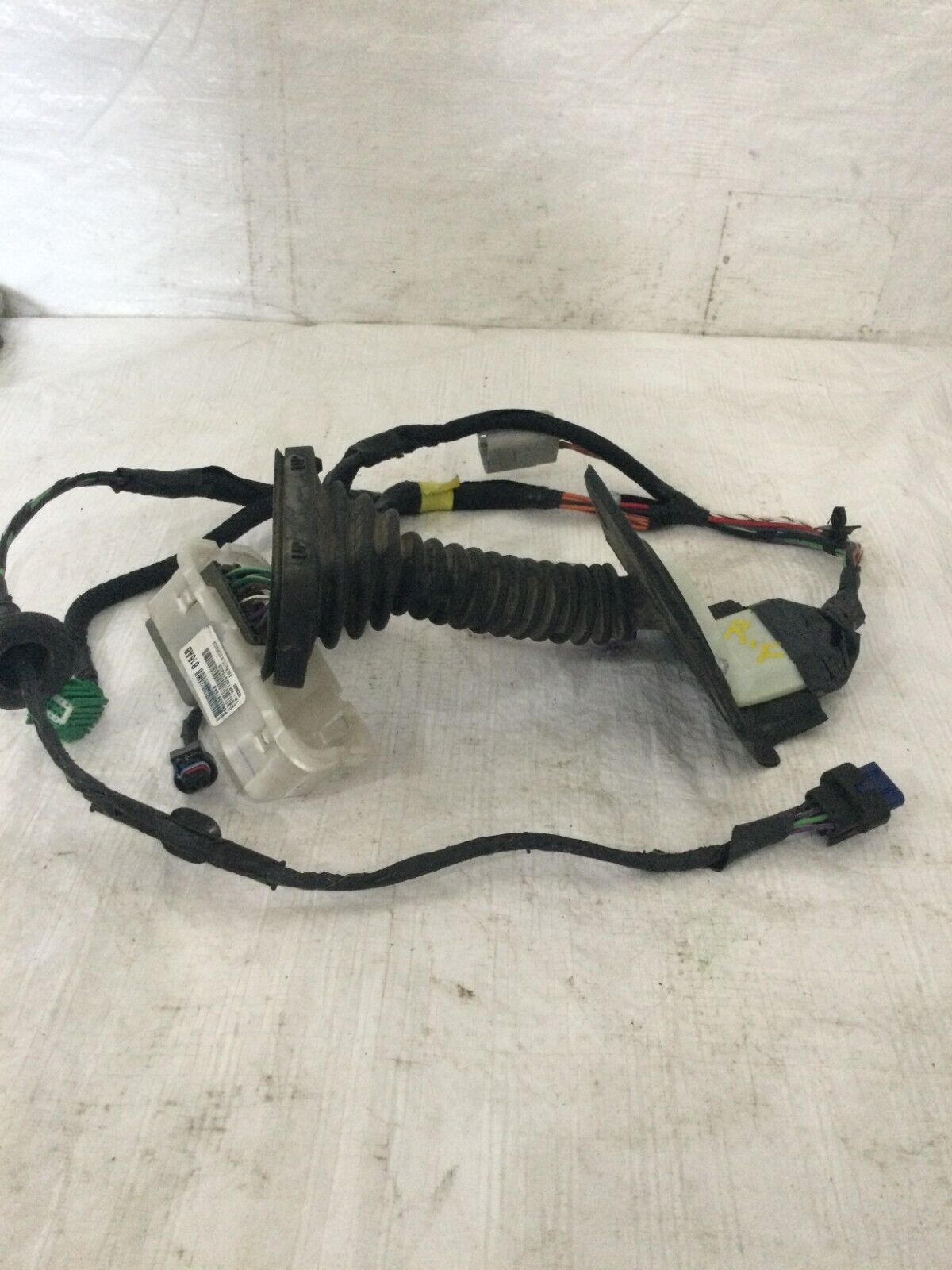 2016-2017 Dodge Ram 3500 Front Right Passenger Door Harness OEM 68263816AB