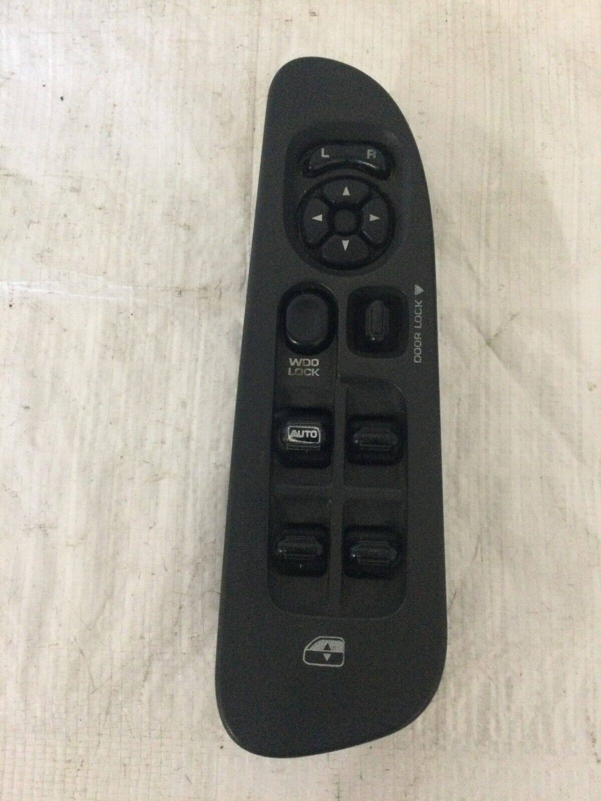 2005 Dodge Ram 1500 Front Left Driver Master Power Window Switch OEM LH