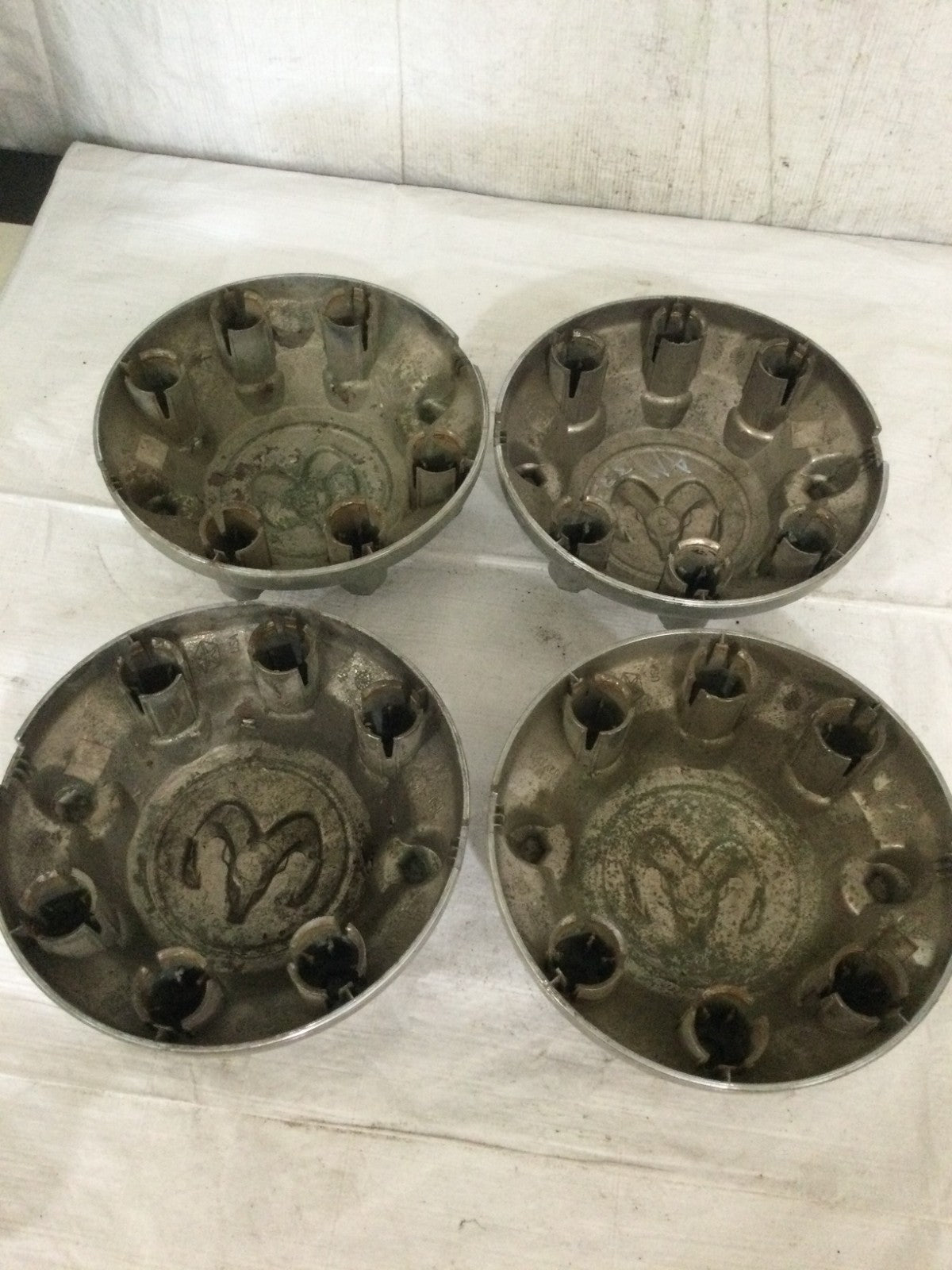 2014 Dodge Ram 2500 Center Cap Set Of 4 OEM