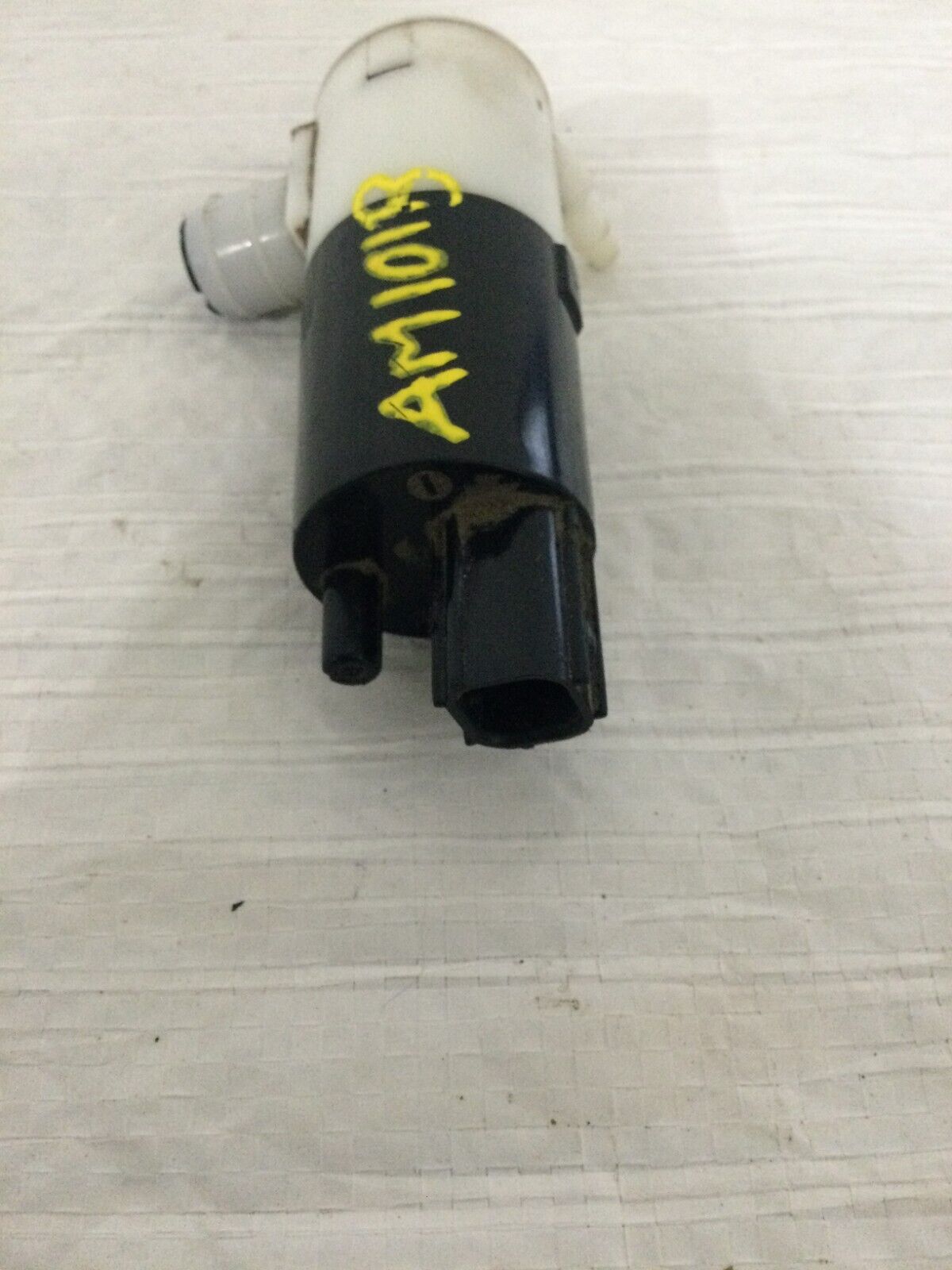 Front Windshield Washer Pump for 2003-2008 Dodge Ram 3500 OEM