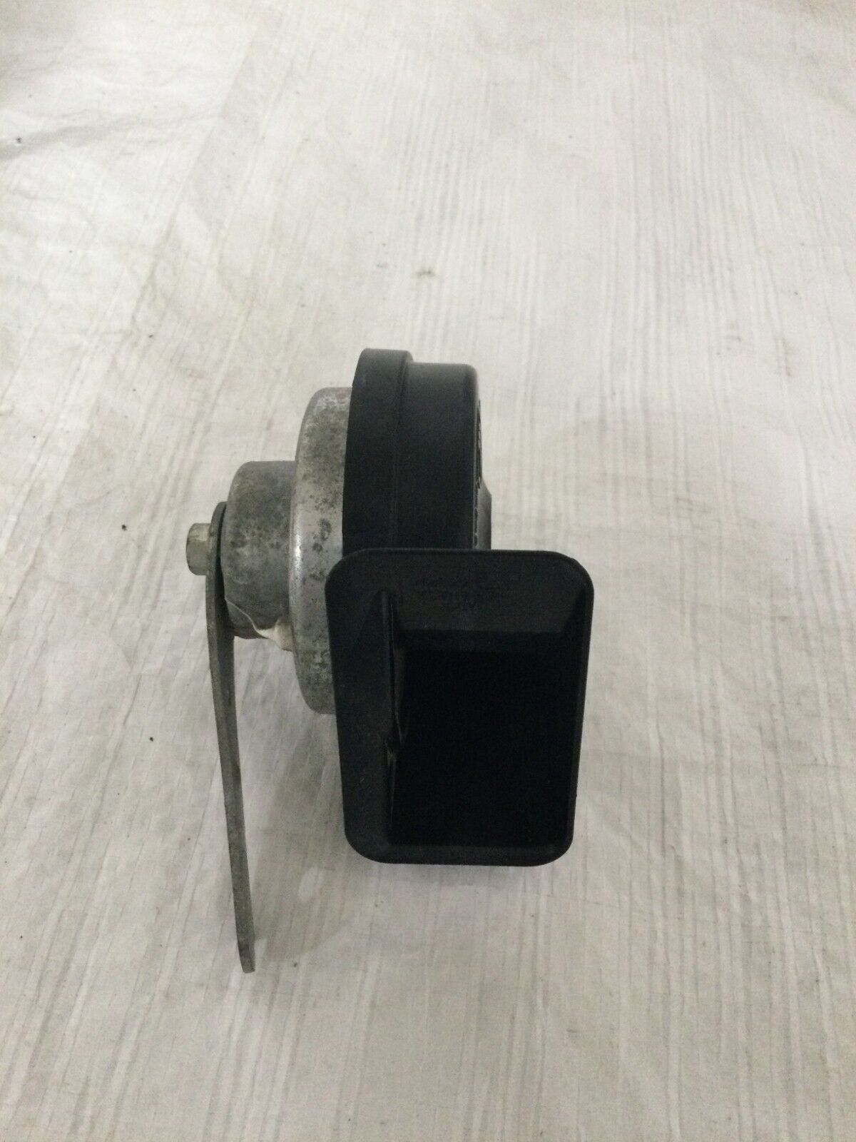 2006 Dodge Avenger Low Tone Horn OEM
