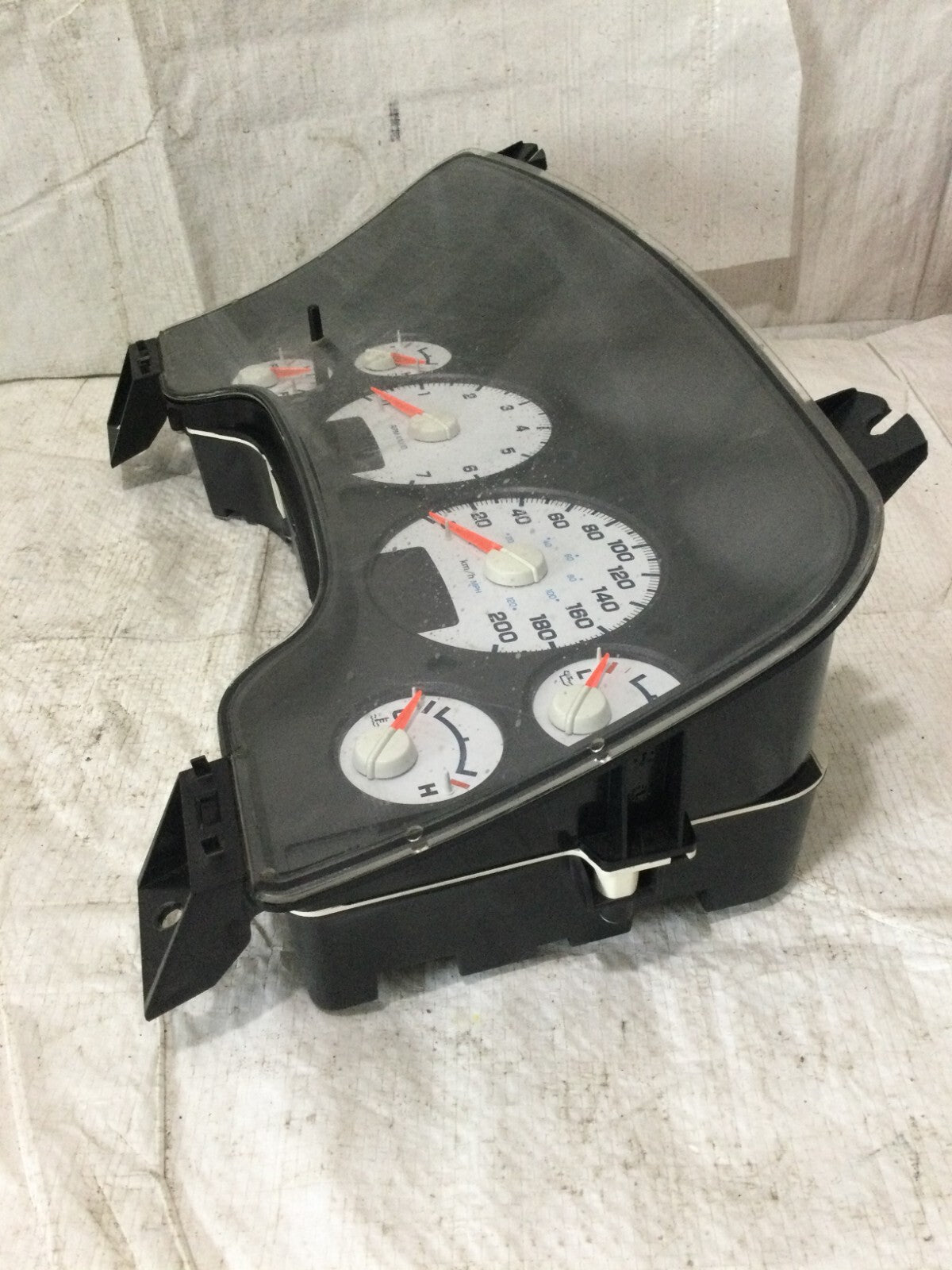 2005 Dodge Ram 1500 Speedometer Instrument Cluster 56051102AG KPH OEM