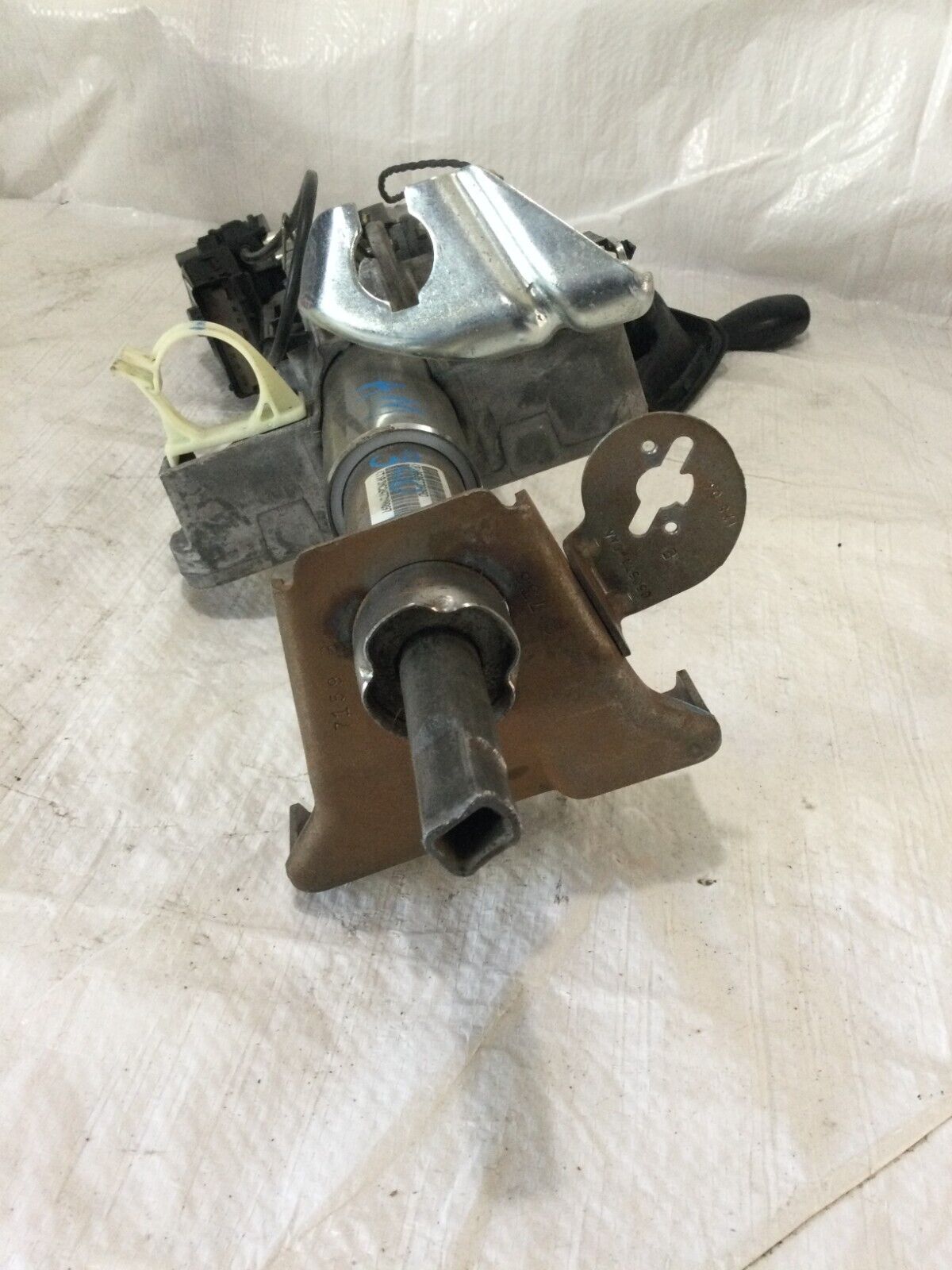 2004 Dodge Ram 1500 Tilt Steering Column Floor Shift Ignition Assembly OEM