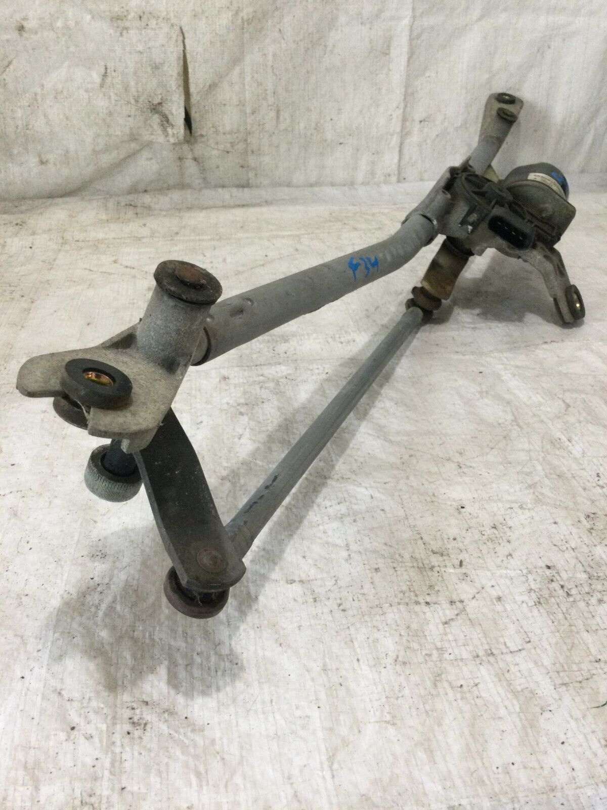 2005 Dodge Ram 1500 Front Wiper Motor W/ Linkage OEM