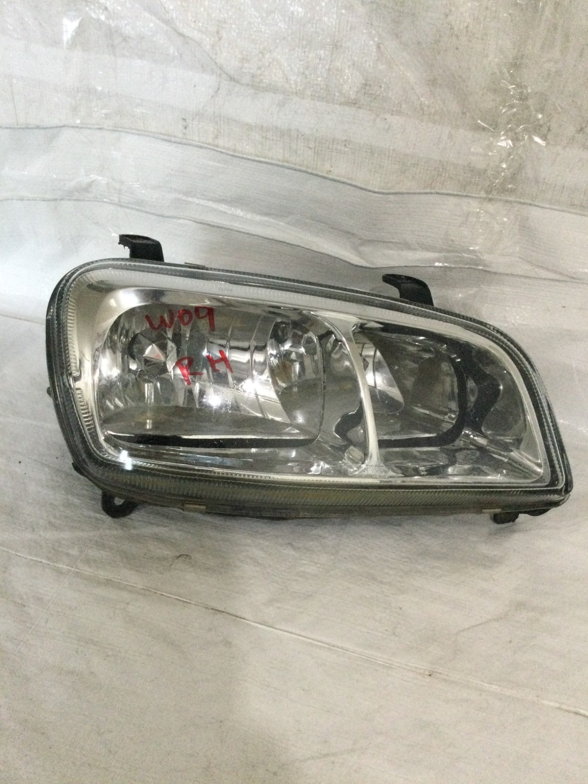 1997-2000 Toyota RAV4 Right Headlight OEM