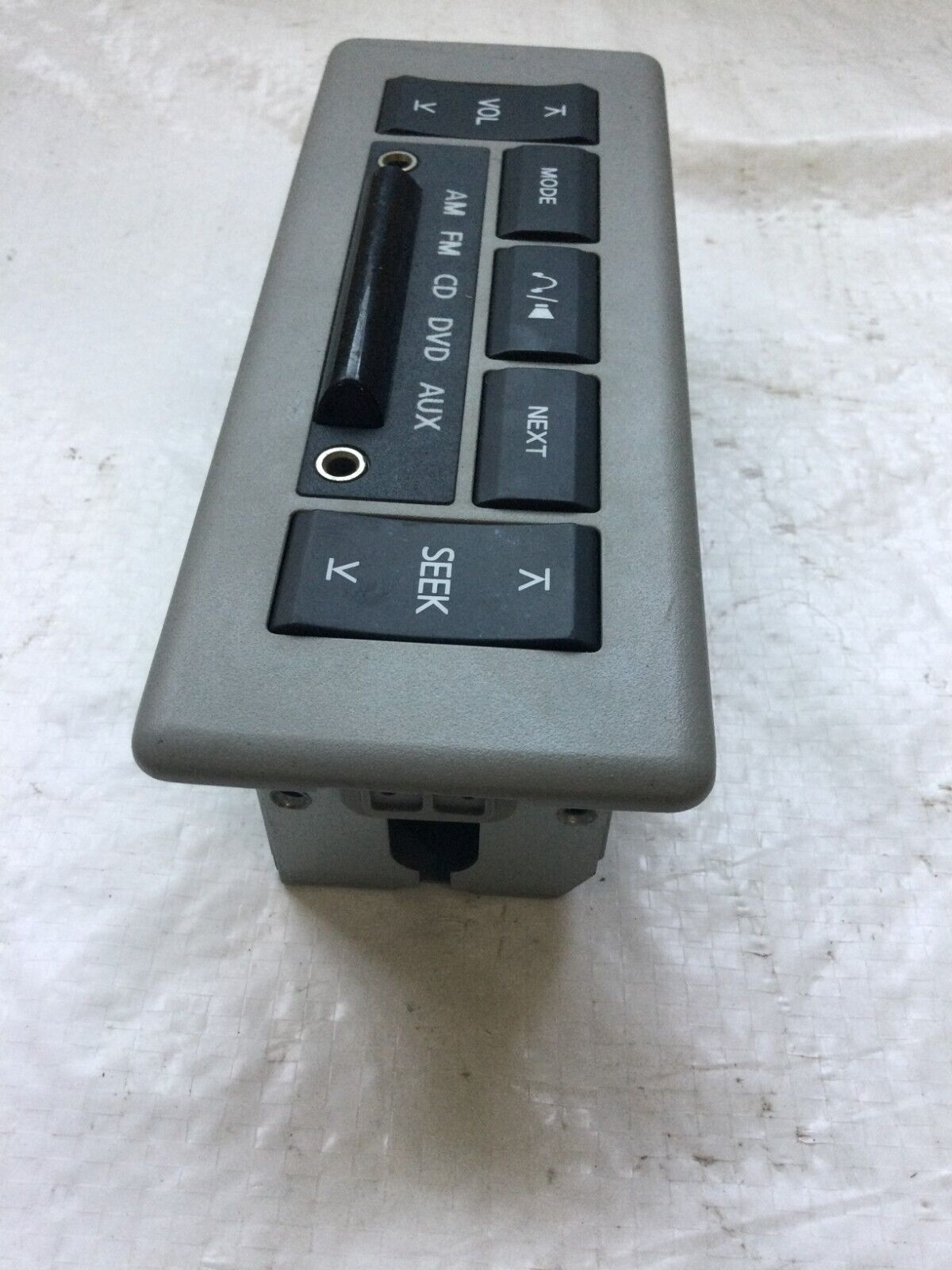 2006 Nissan Titan Rear Overhead Console Audio Control 28260 8S200 OEM