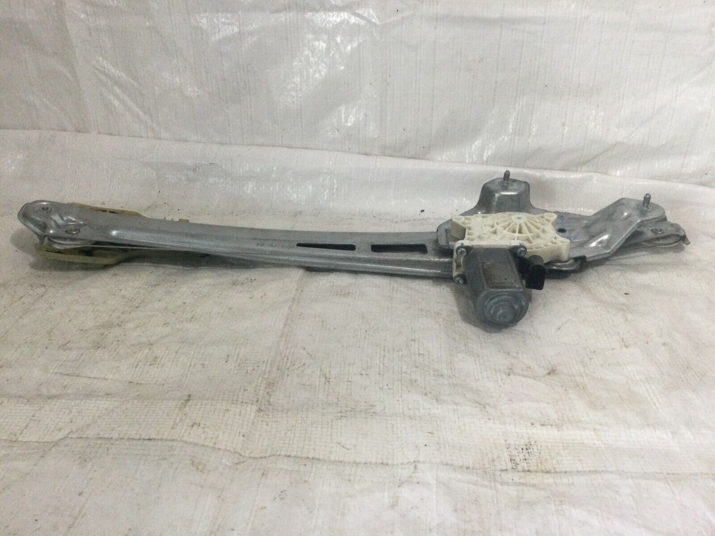2017 Ford Explorer Rear Right Window Regulator W/ Motor OEM 923548101