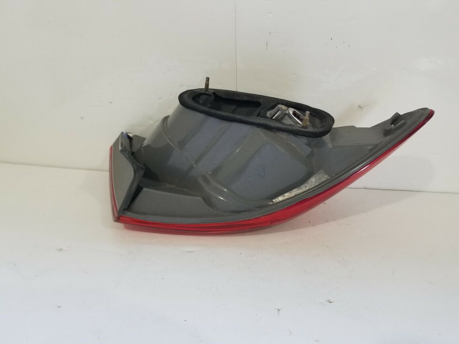 2004-2005 Mazda 6 Sedan Tail Light Lamp Right Passenger OEM RH
