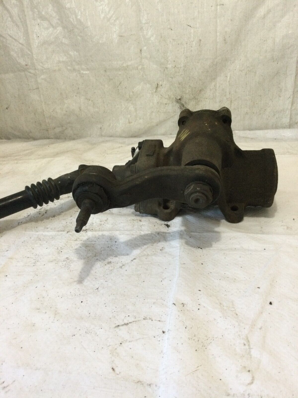 2006 Cadillac Escalade Power Steering Gear W/ Intermediate Shaft OEM