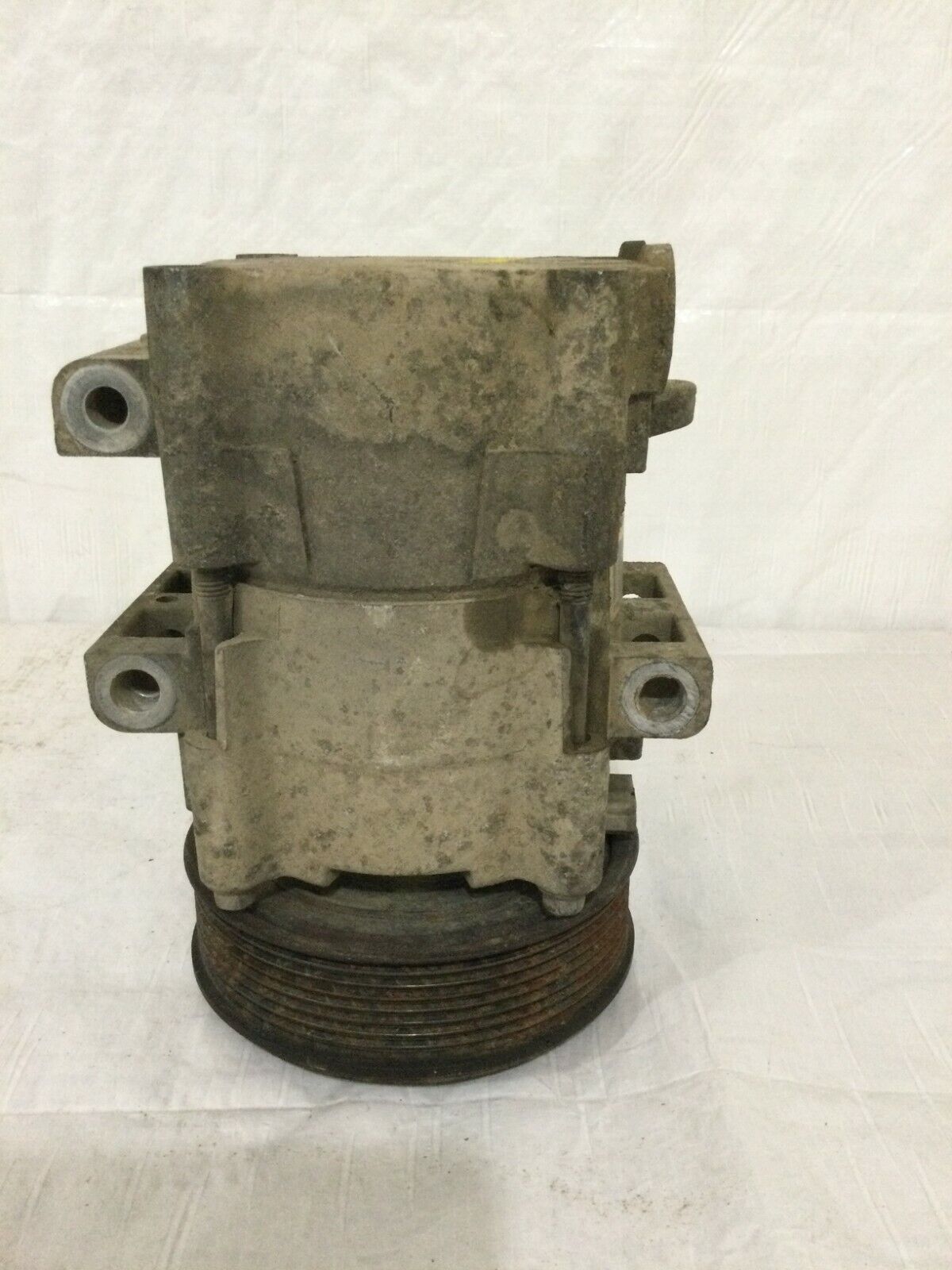 2005-2006 Ford F-350SD 6.0L A/C Compressor 6C34-19D629-AA OEM