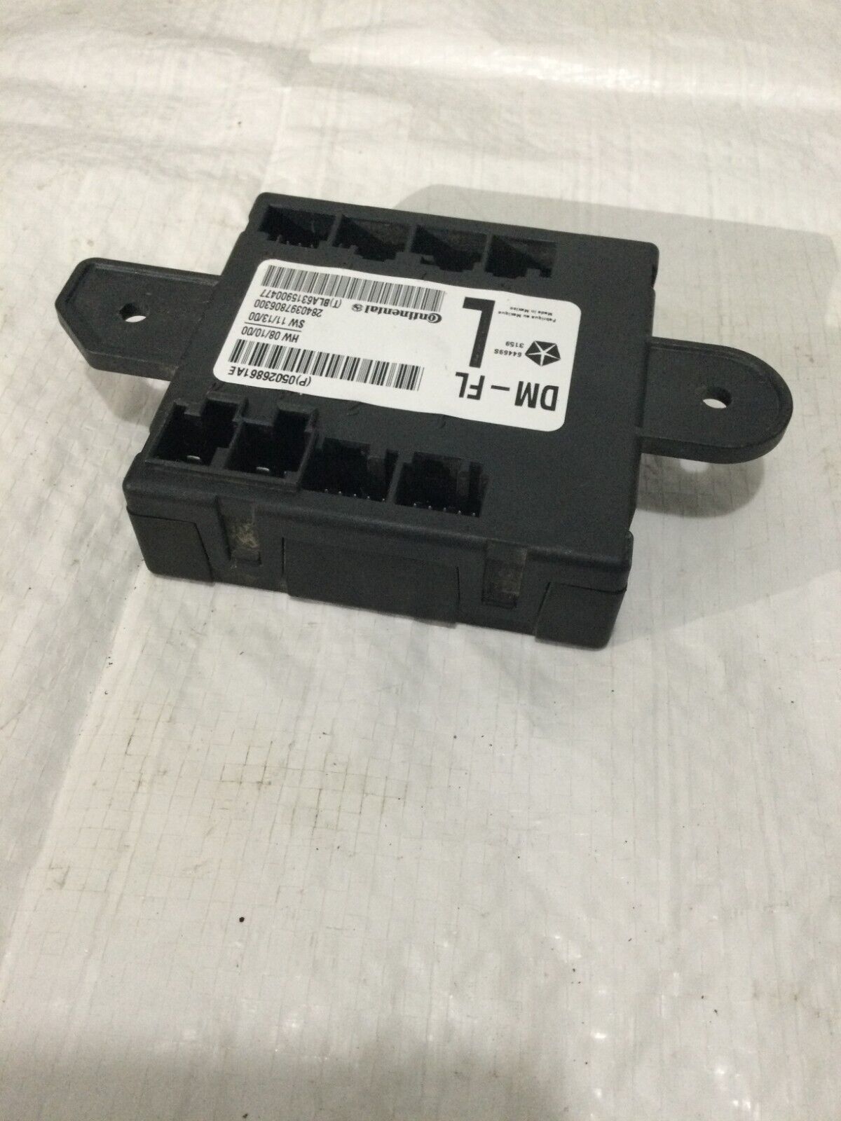 2020 Dodge Grand Caravan   Front Left Door Control Module 05026861AE  OEM