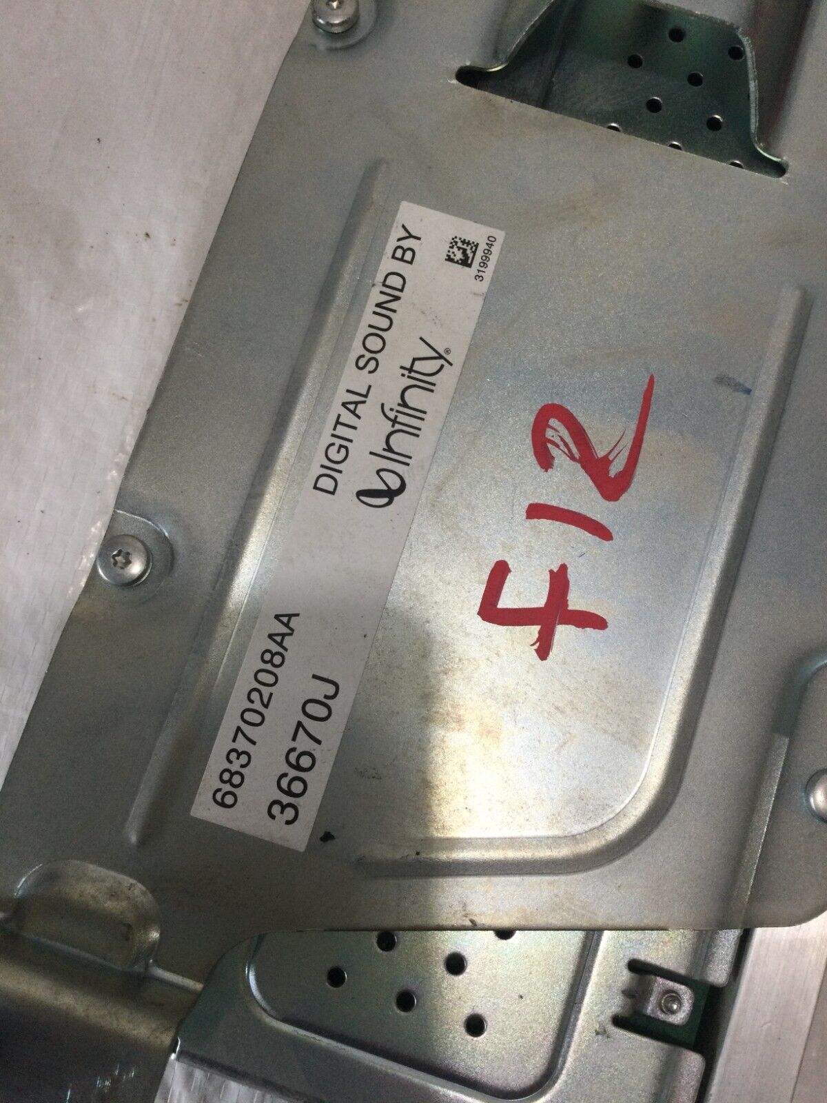 2020 Dodge Grand Caravan Radio Amplifer OEM 68370208AA