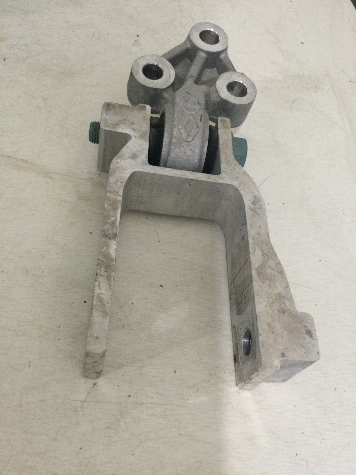 2024 Nissan Rogue 1.5L Right Side Engine Bracket Frame Mount OEM