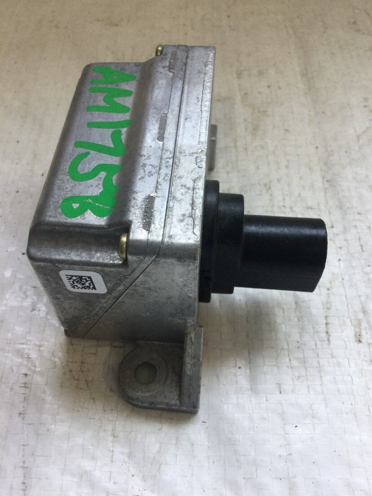 2007 Volkswagen Touareg Yaw Rate Acceleration Speed Sensor Module  7H0907652 OEM