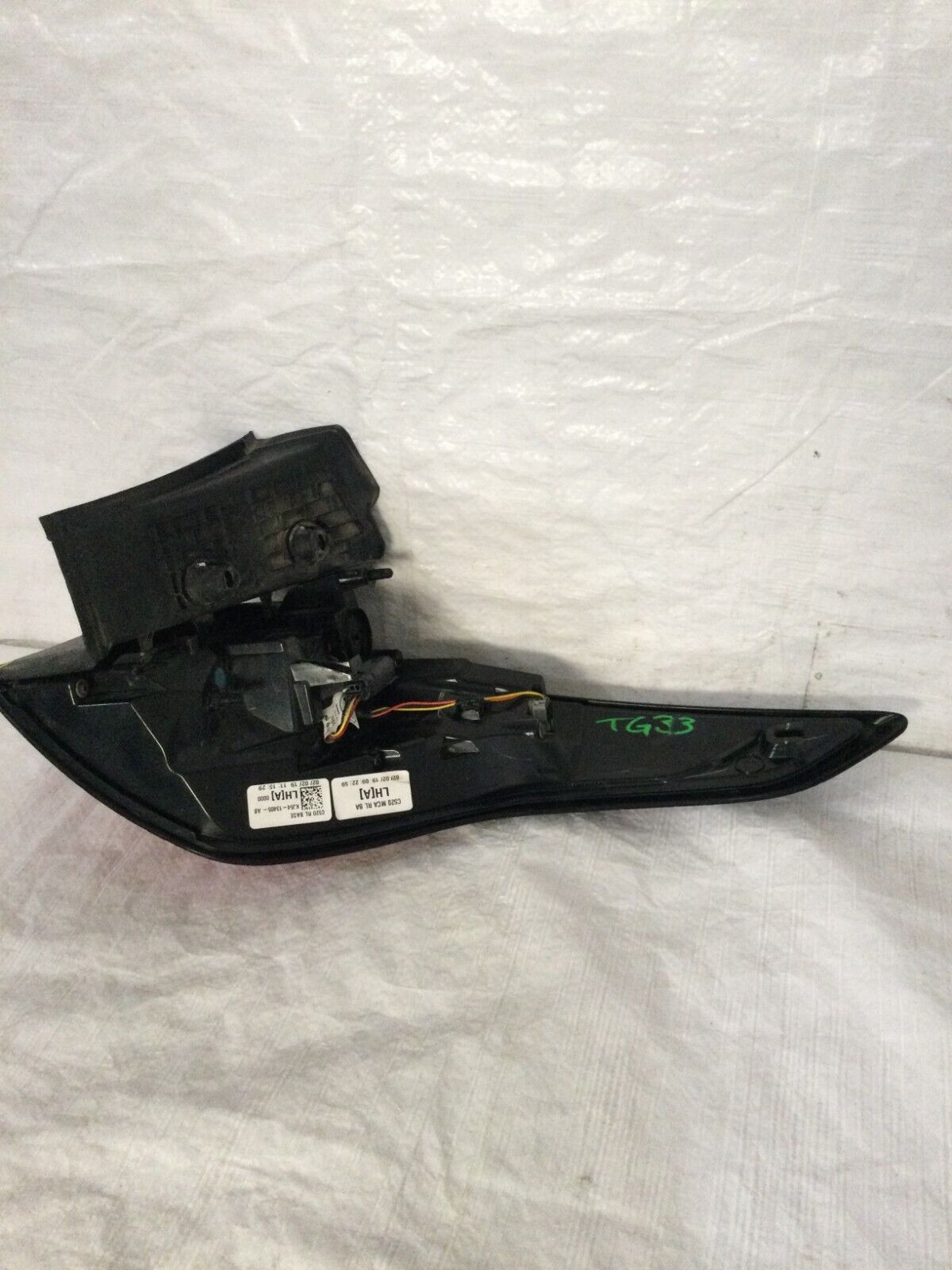 2019 Ford Escape LH Rear Left Driver Side Outer Tail Light Halogen OEM