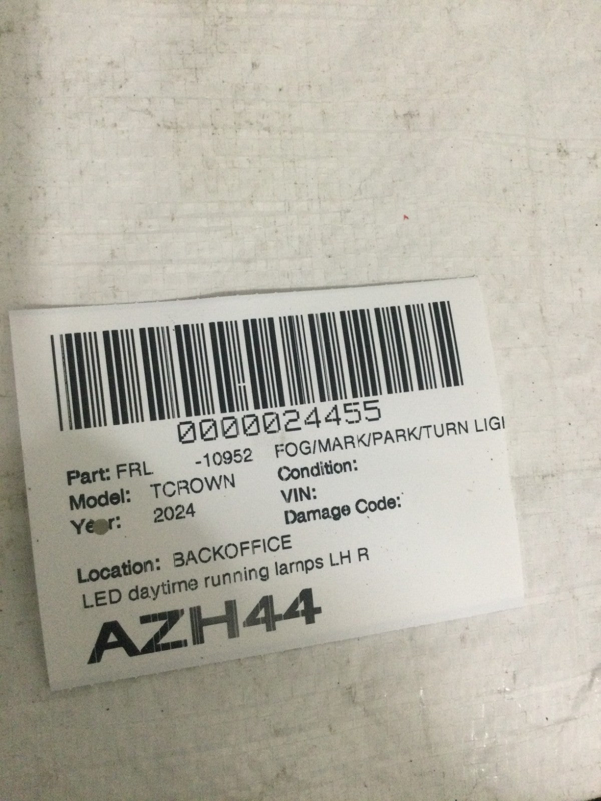 2023-2024 Toyota Crown Crossover Front Grille LED Running Light OEM DAMAGED MARK