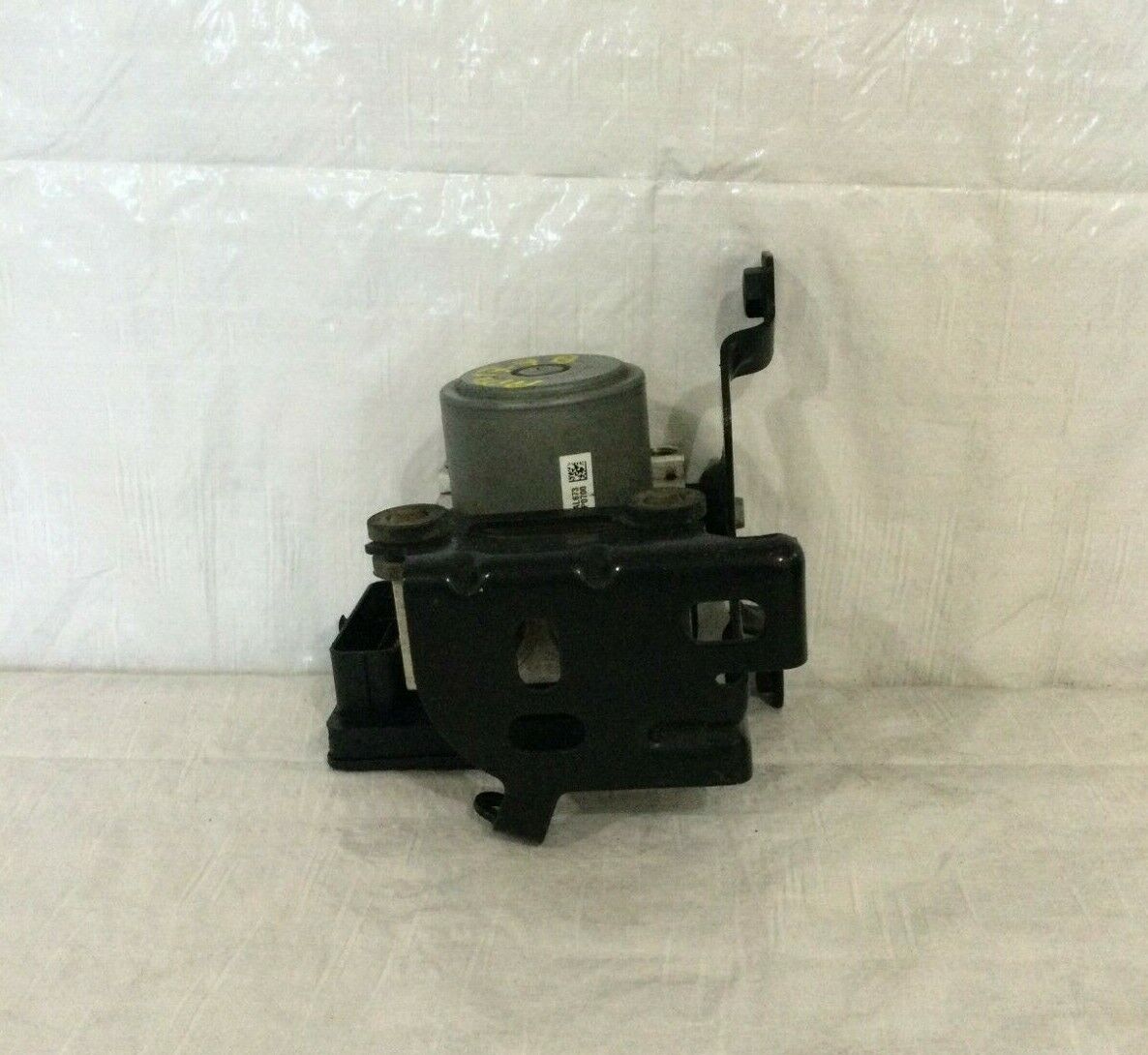 2017 GMC Sierra 1500 V8 6.2L ABS Pump Assembly OEM