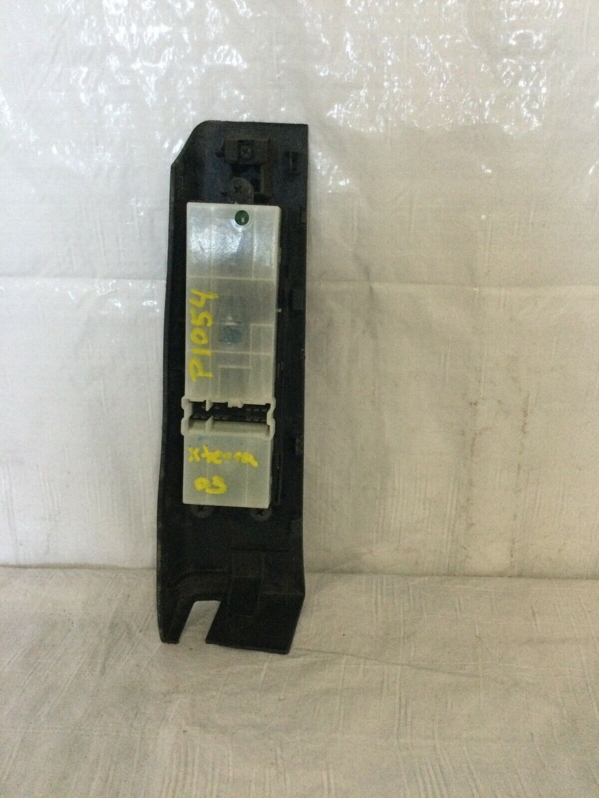 2005 Nissan Xterra Front Left Driver Master Power Window Switch OEM